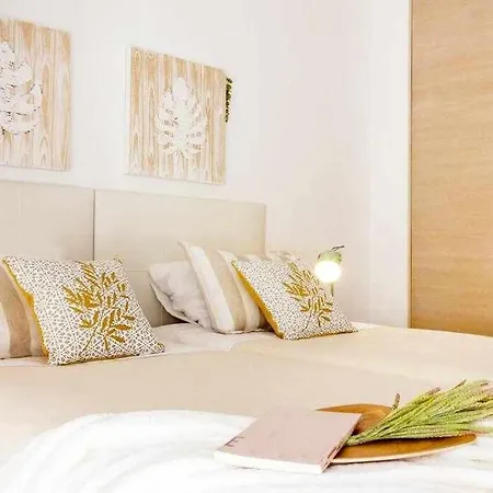 Apartamento Sol, calma y piscina disponible siempre *