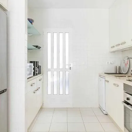 Sol, calma y piscina disponible siempre