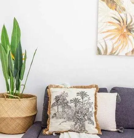 Pink Vistabella I- Winter By The Sea Апартаменты